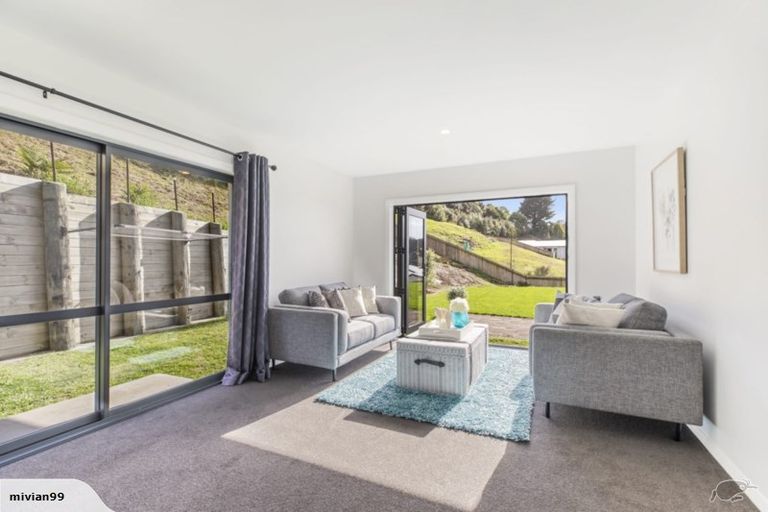 Photo of property in 8 Southill Way, Pyes Pa, Tauranga, 3112