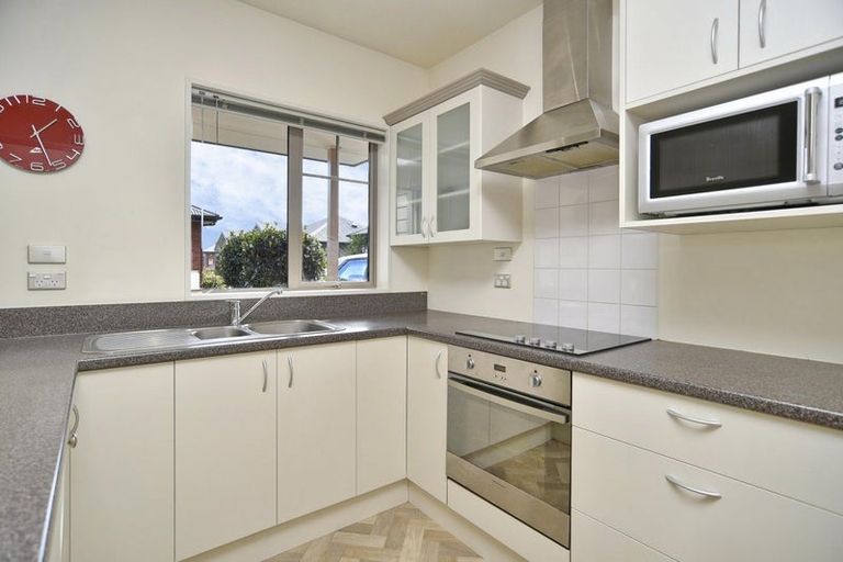 Photo of property in 18 Streamside Court, Woolston, Christchurch, 8062