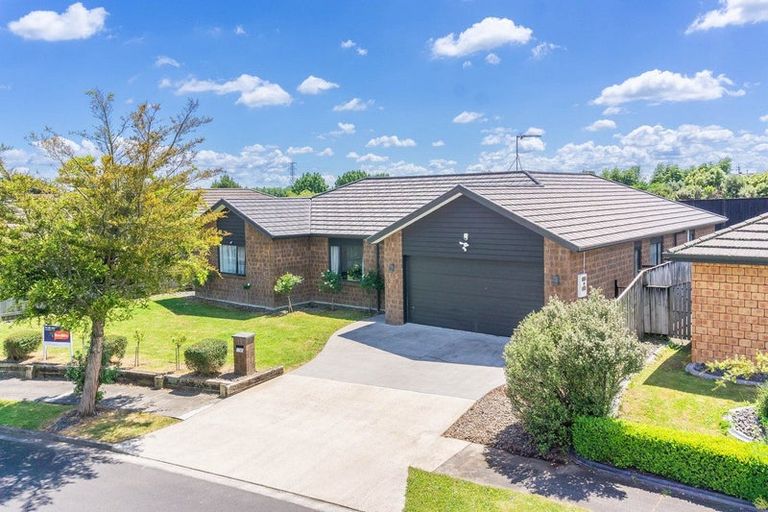 Photo of property in 15 Te Ironui Place, Huntington, Hamilton, 3210