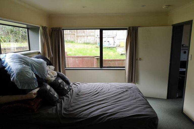Photo of property in 136 West Harbour Drive, West Harbour, Auckland, 0618