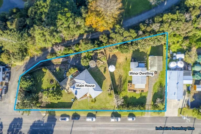 Photo of property in 8 Orere Point Road, Orere Point, Papakura, 2585