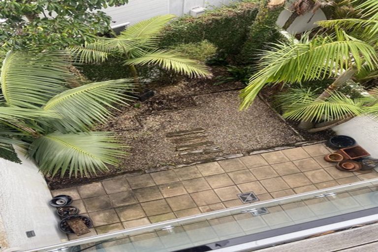 Photo of property in 11d Garnet Road, Westmere, Auckland, 1022