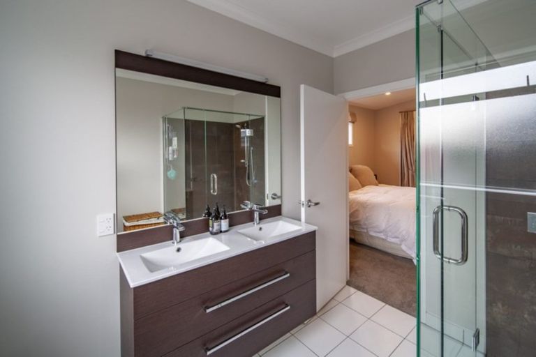 Photo of property in 6 Benmore Place, Poraiti, Napier, 4112