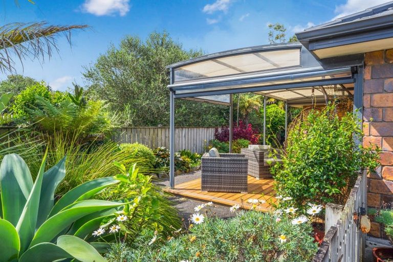 Photo of property in 5a Shanley Crescent, Waiuku, 2123