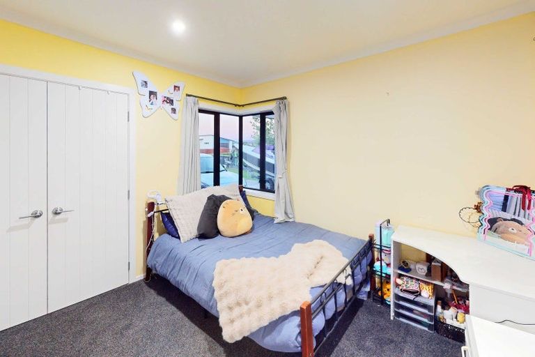 Photo of property in 21 George Street, Bulls, 4818