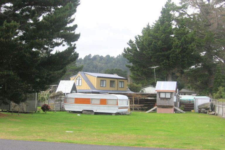 Photo of property in 114 Waimaire Avenue, Matarangi, Whitianga, 3592