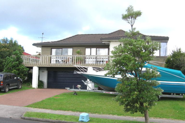 Photo of property in 5 Simmental Crescent, Somerville, Auckland, 2014