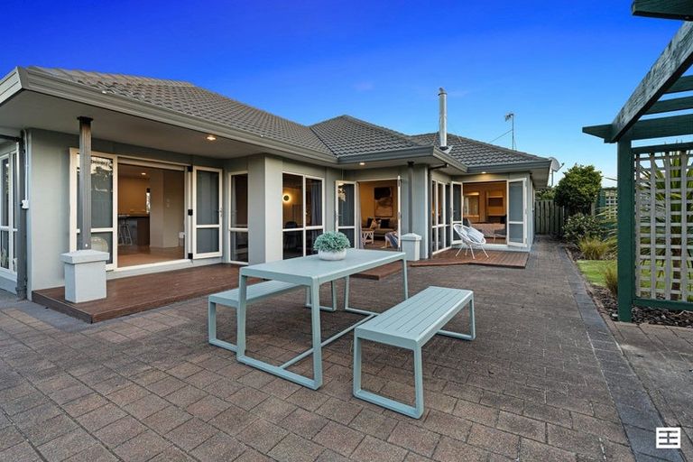 Photo of property in 43 Jasmine Place, Mount Maunganui, 3116