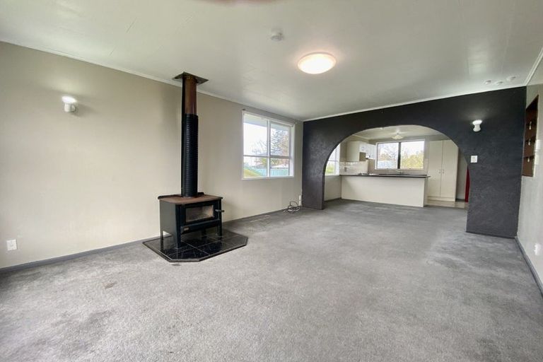 Photo of property in 11 Tomlin Place, Mangere East, Auckland, 2024