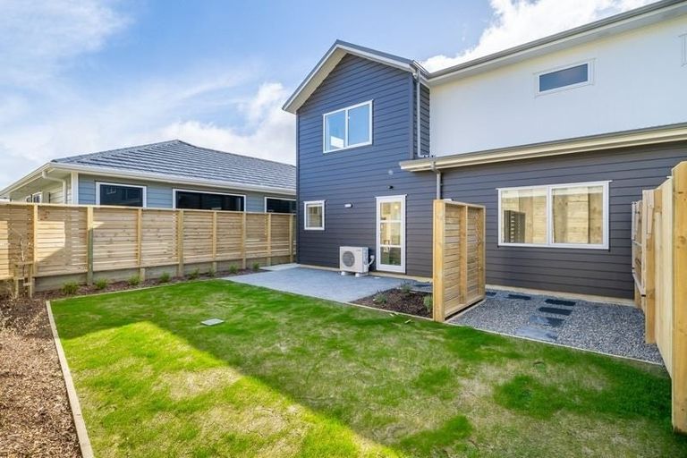 Photo of property in 2 Takapo Grove, Kelson, Lower Hutt, 5010