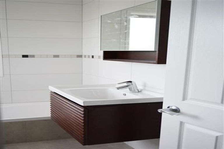 Photo of property in 169a Gray Avenue, Papatoetoe, Auckland, 2024