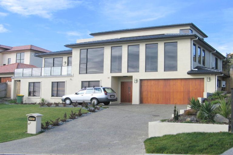 Photo of property in 42 Brooke Ridge Rise, East Tamaki Heights, Auckland, 2016
