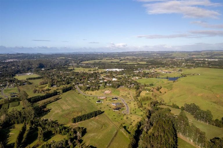 Photo of property in 14 Lone Gum Lane, Kerikeri, 0230