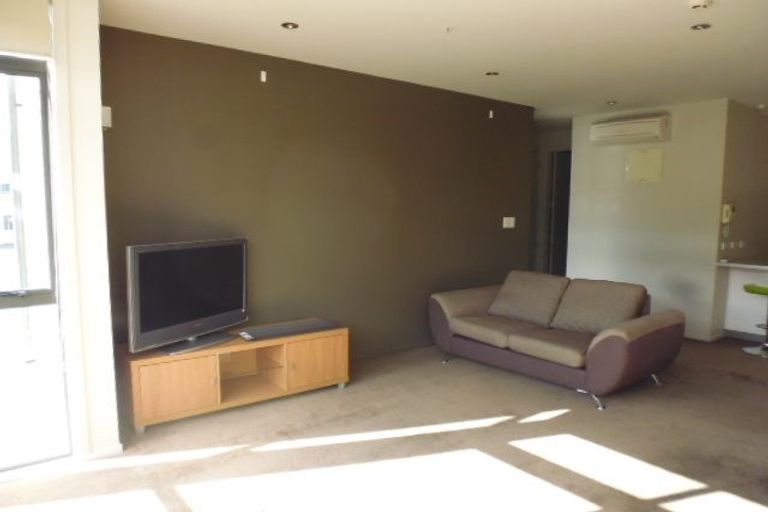 Photo of property in Petone Dental Centre, 8/374 Jackson Street, Petone, Lower Hutt, 5012