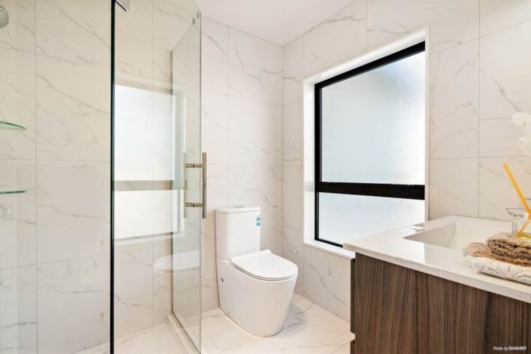 Photo of property in 9 Lisnoble Road, Flat Bush, Auckland, 2019