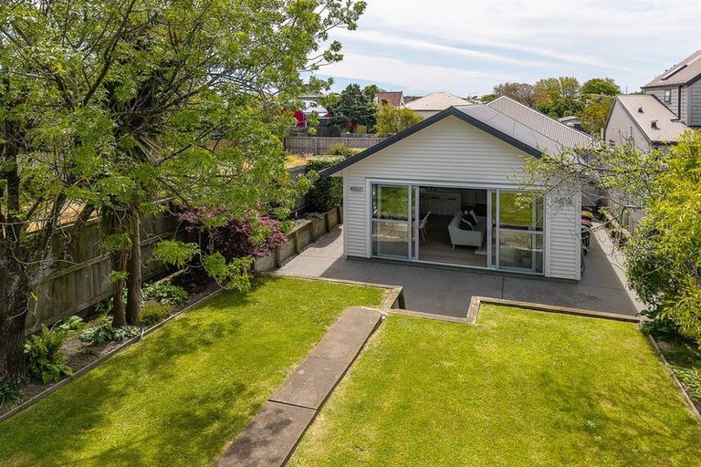 Photo of property in 8 Short Street, Waltham, Christchurch, 8011