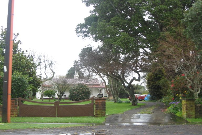 Photo of property in 24 Princess Street, Waitara, 4320