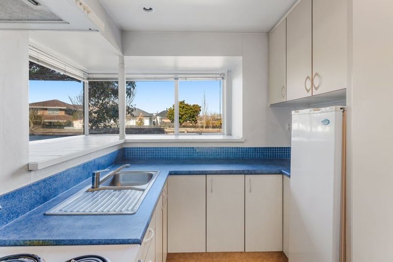 Photo of property in 2/73 Lakewood Drive, Burwood, Christchurch, 8083