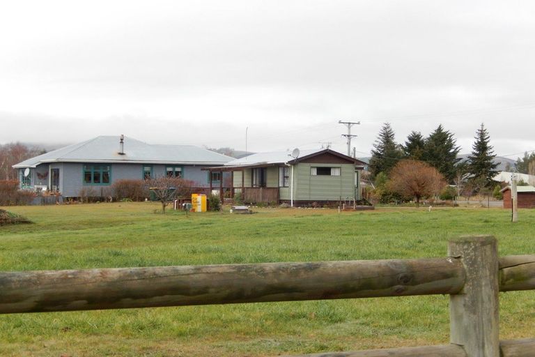 Photo of property in 5 Domain Road, Ettrick, Roxburgh, 9572