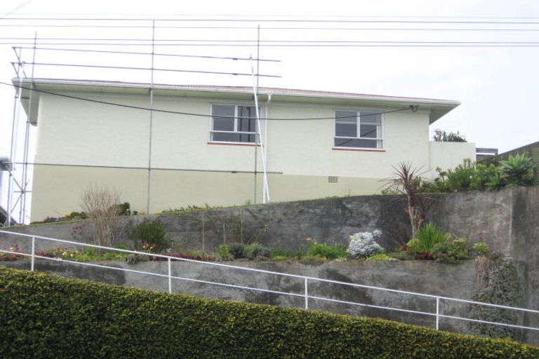 Photo of property in 103 Pioneer Road, Moturoa, New Plymouth, 4310