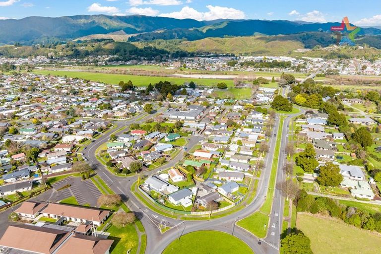 Photo of property in 13 Turon Crescent, Totara Park, Upper Hutt, 5018