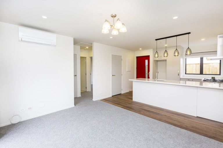 Photo of property in 4/6 Exchange Street, Ebdentown, Upper Hutt, 5018