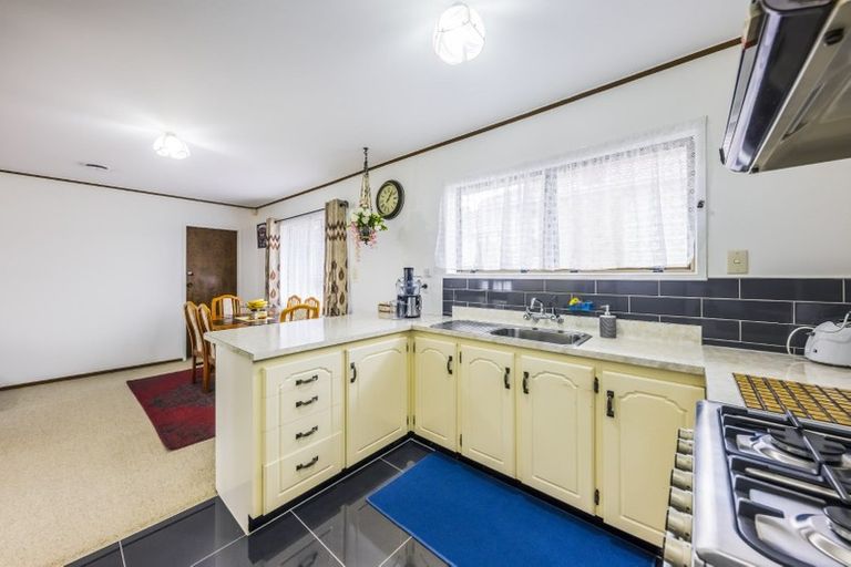 Photo of property in 2/55 Great South Road, Manurewa, Auckland, 2102