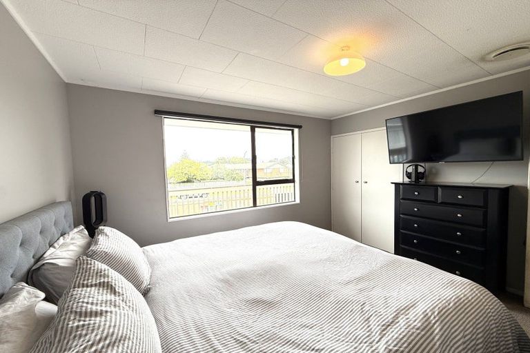 Photo of property in 18 Aratapu Street, Waitara, 4320