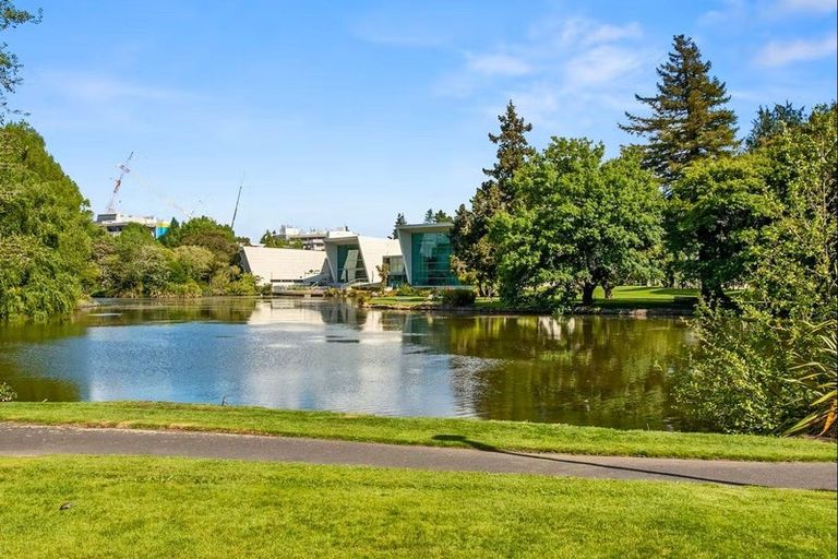 Photo of property in 2/167 Knighton Road, Hillcrest, Hamilton, 3216