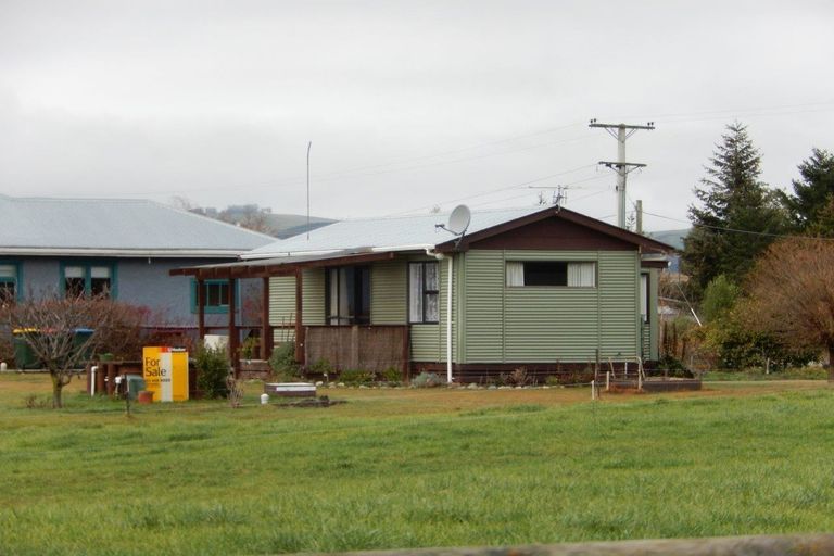 Photo of property in 5 Domain Road, Ettrick, Roxburgh, 9572