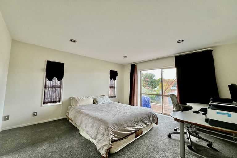 Photo of property in 19a Nile Road, Milford, Auckland, 0620