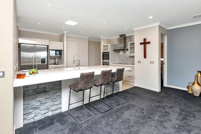 Photo of property in 44 Mariners Haven, One Tree Point, 0118