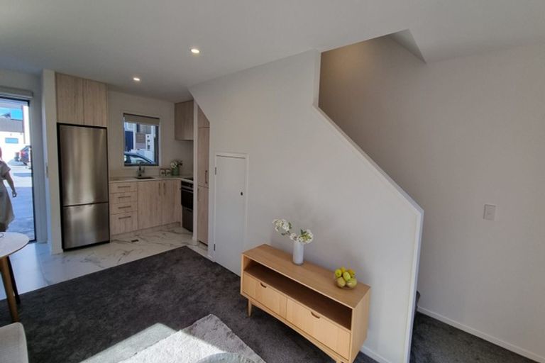 Photo of property in 4/10 Yeovil Road, Te Atatu Peninsula, Auckland, 0610