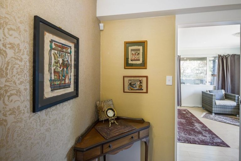 Photo of property in 10 Jasons Place, Churton Park, Wellington, 6037