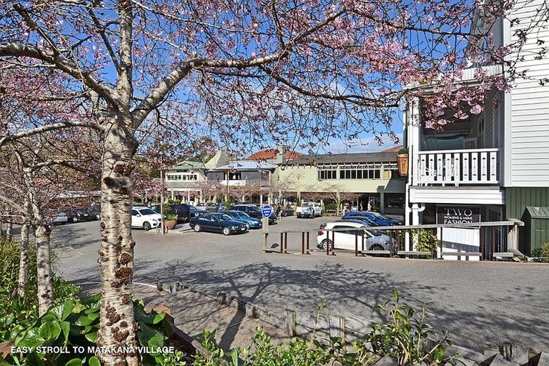 Photo of property in 4 Tiaki Lane, Karaka, Papakura, 2113