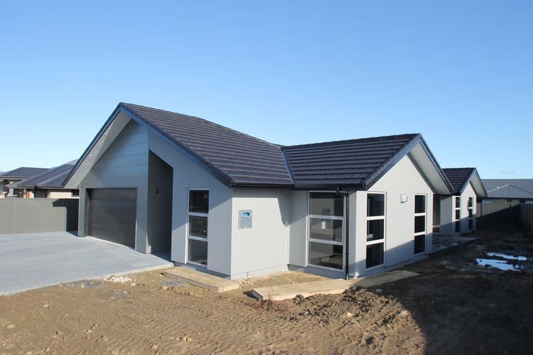 Photo of property in 15 Caledonia Drive, Mosgiel, 9024