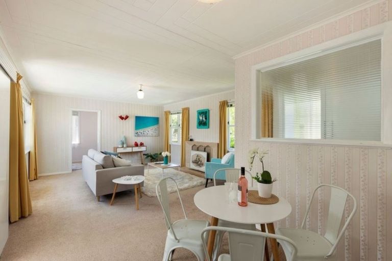 Photo of property in 165 Riverside Drive, Waiwhetu, Lower Hutt, 5010