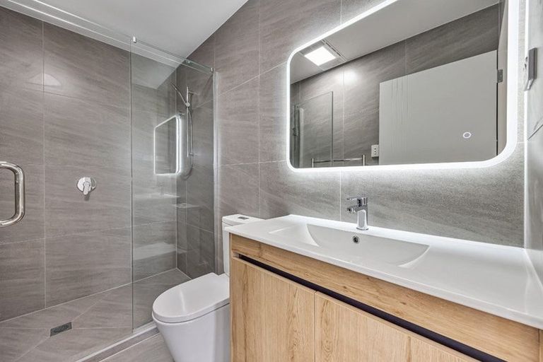 Photo of property in 9/345 Pakuranga Road, Pakuranga Heights, Auckland, 2010