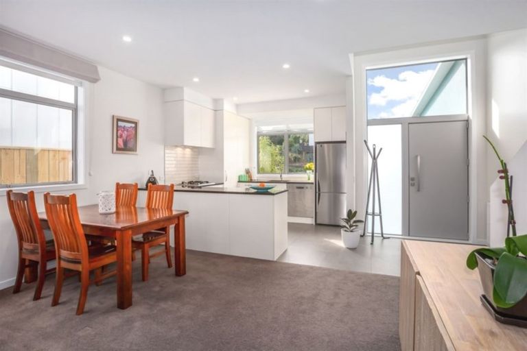 Photo of property in 10 Glide Lane, Whitby, Porirua, 5024