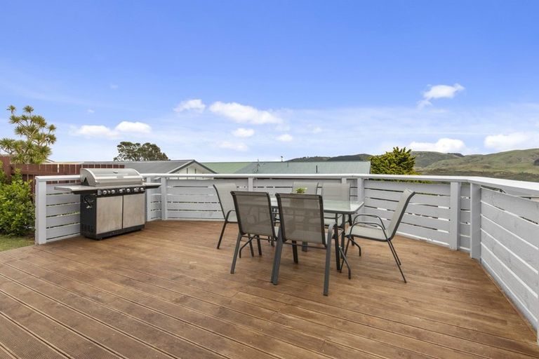 Photo of property in 12 Mossburn Grove, Kelson, Lower Hutt, 5010