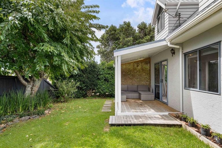 Photo of property in 114 Everitt Crescent, Whangamata, 3620