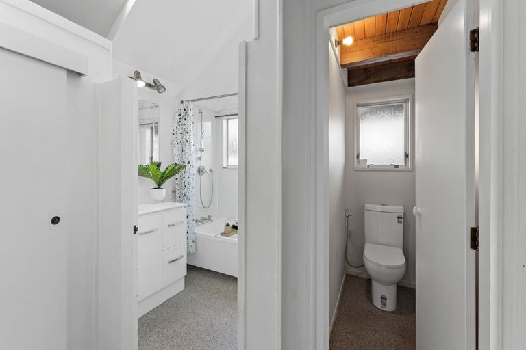 Photo of property in 19a Bahama Crescent, Paraparaumu Beach, Paraparaumu, 5032