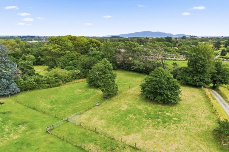 Photo of property in 19 Hadfield Road, Peka Peka, Waikanae, 5391