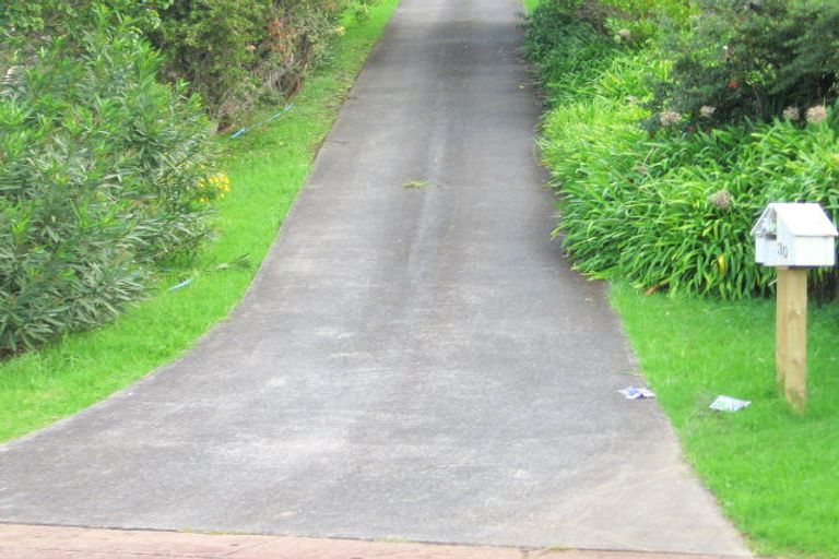 Photo of property in 32 Glenelg Road, Red Beach, 0932