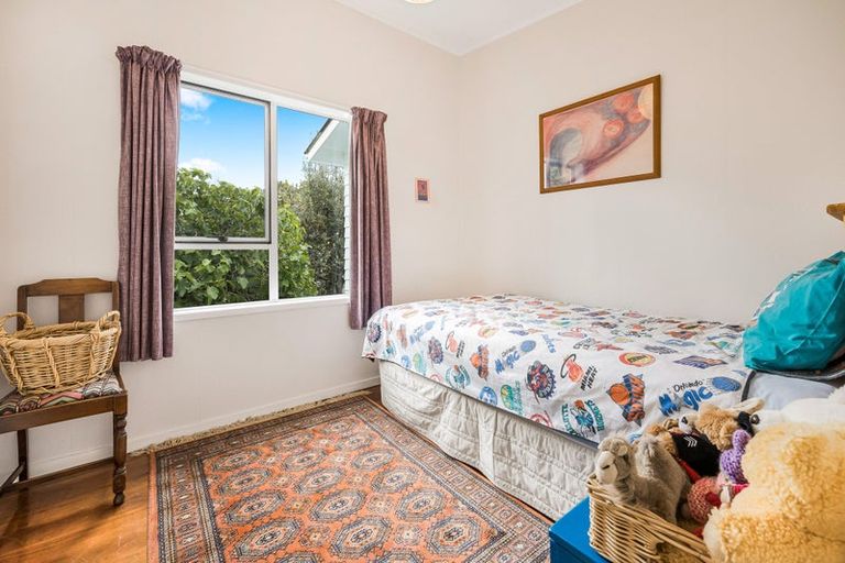 Photo of property in 155 Hutchinson Avenue, New Lynn, Auckland, 0600
