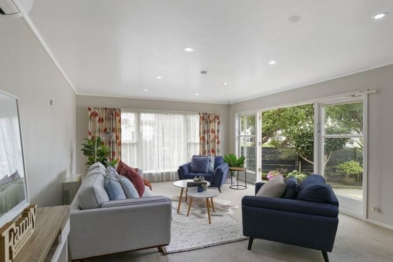 Photo of property in 2 Rex Street, Miramar, Wellington, 6022