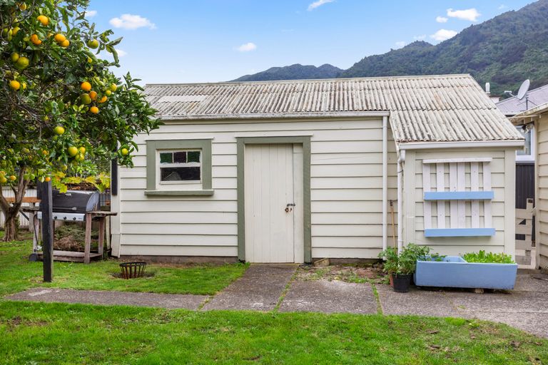 Photo of property in 8 Longfellow Street, Te Aroha, 3320