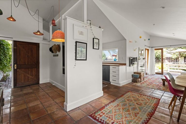 Photo of property in 1/509 Fitzroy Avenue, Hastings, 4122