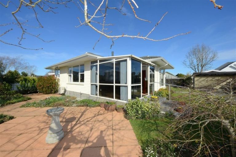 Photo of property in 51 Kent Lodge Avenue, Avonhead, Christchurch, 8042
