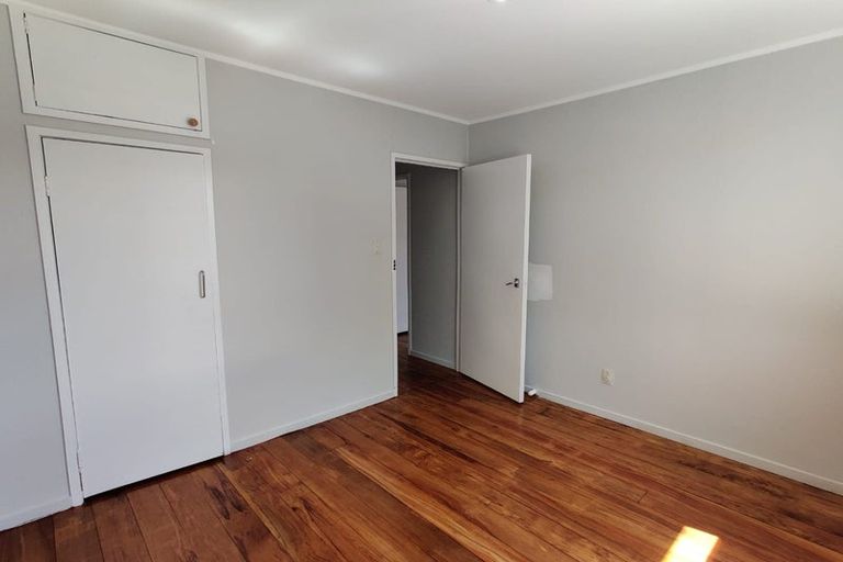 Photo of property in 27 Burndale Terrace, Manurewa, Auckland, 2102